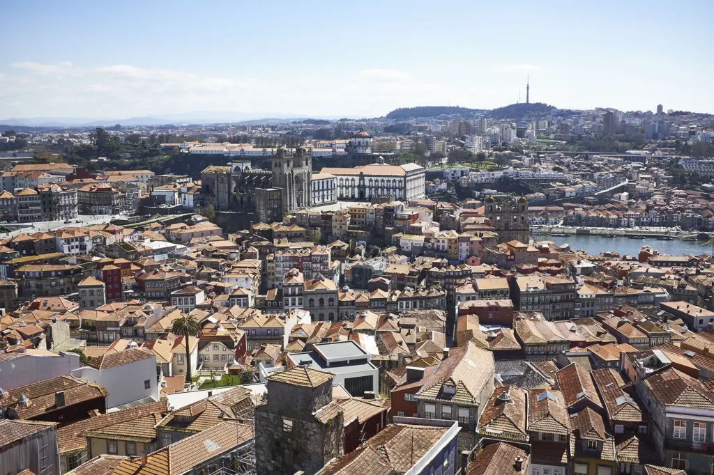 Portugal — documentary and travel photograph in Portugal, frame 18 of 46.